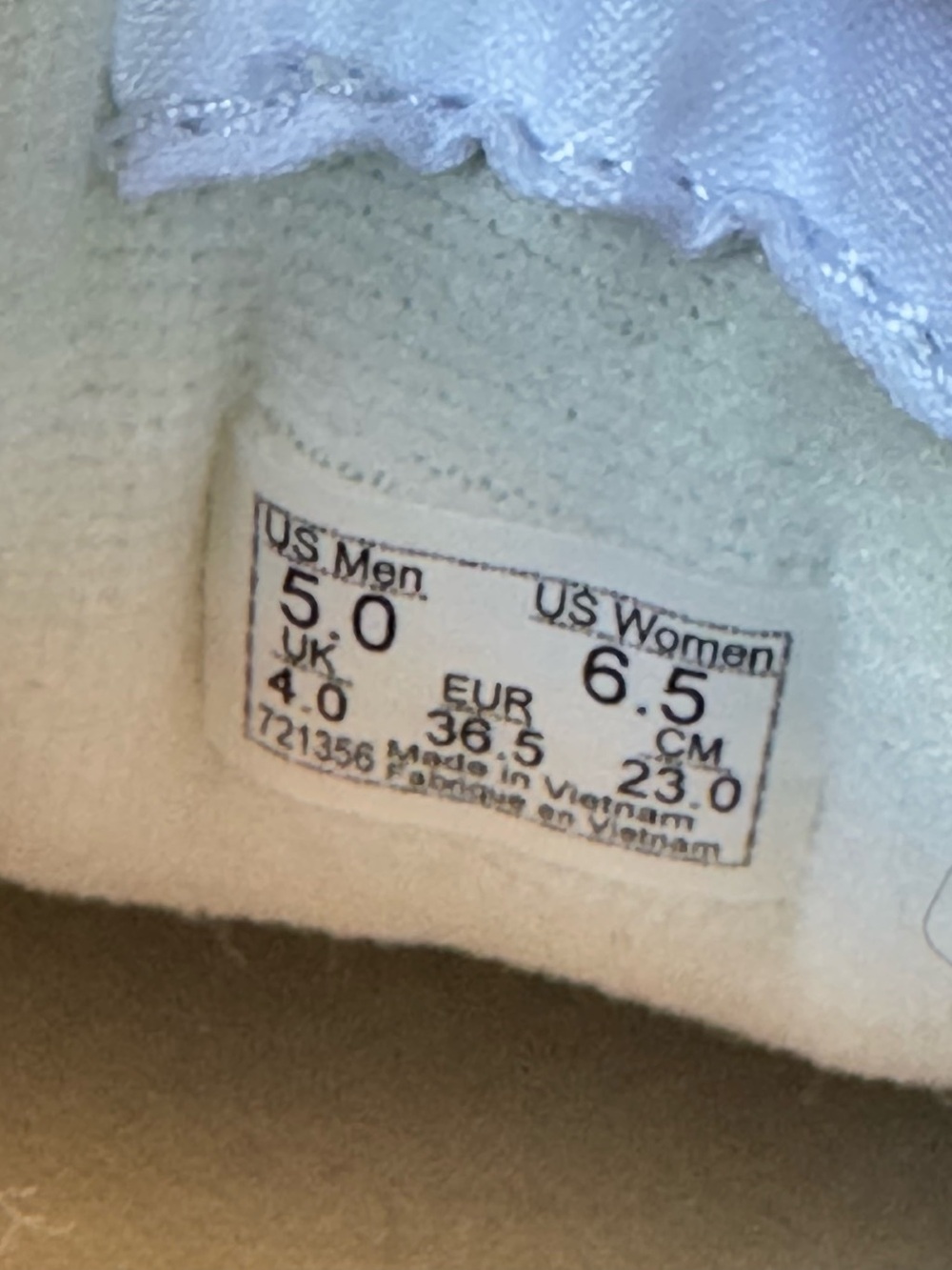 Vans Old Skool Sneakers in Sage Green and White - Picture 9 of 9